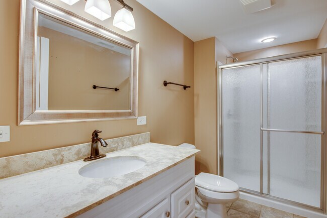 Building Photo - 3631 Falkner Dr