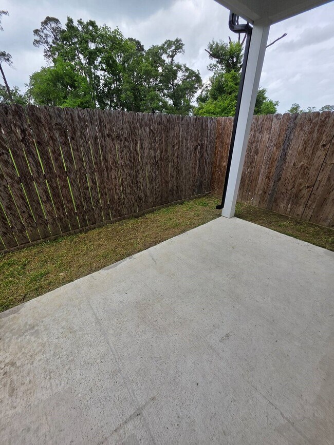 Building Photo - 1106 Paul Quinn St