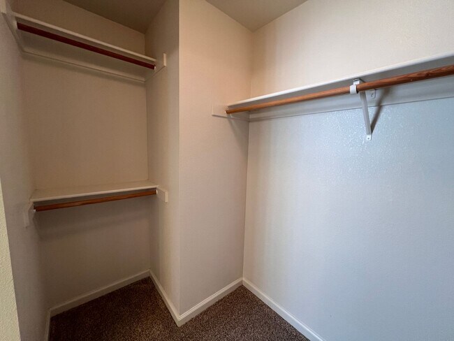 Building Photo - Charming 3/2/2 Home in Gardnerville *MUST SEE*