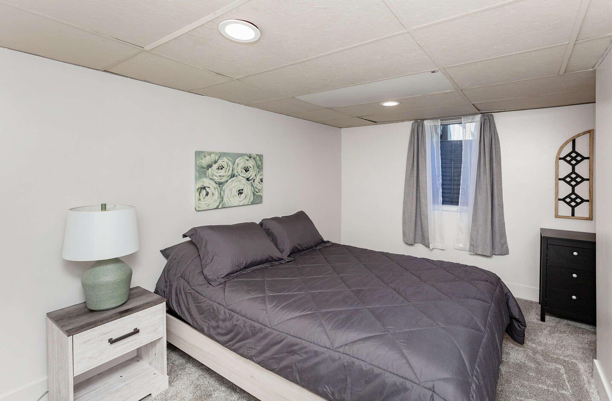 2d Floor Bathroom - 2019 Payton Ave