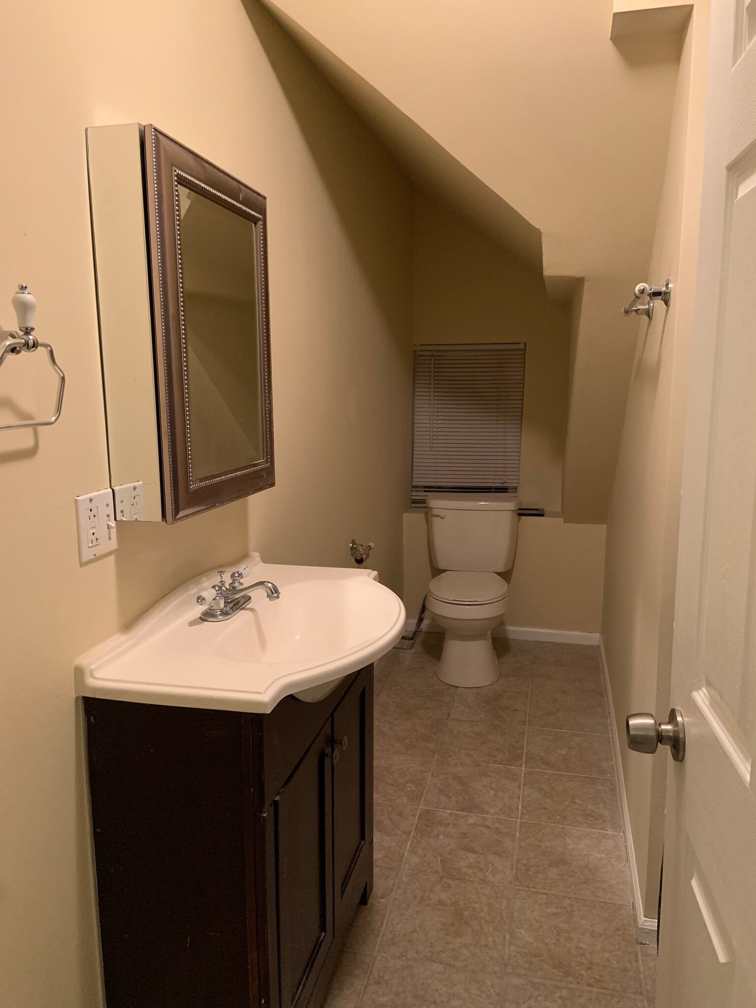 Building Photo - 7147 S Princeton Ave