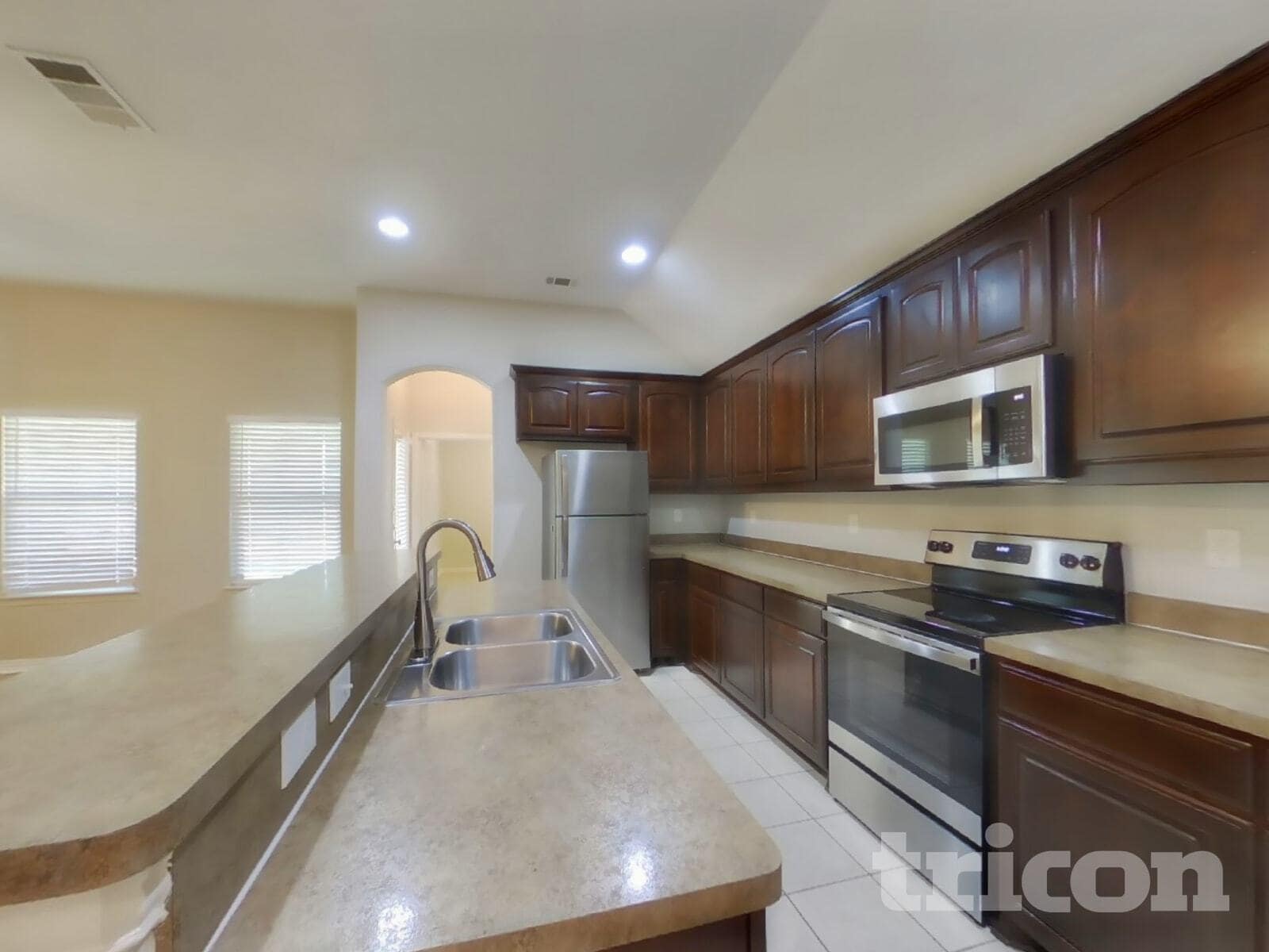 Building Photo - 207 Range Rd