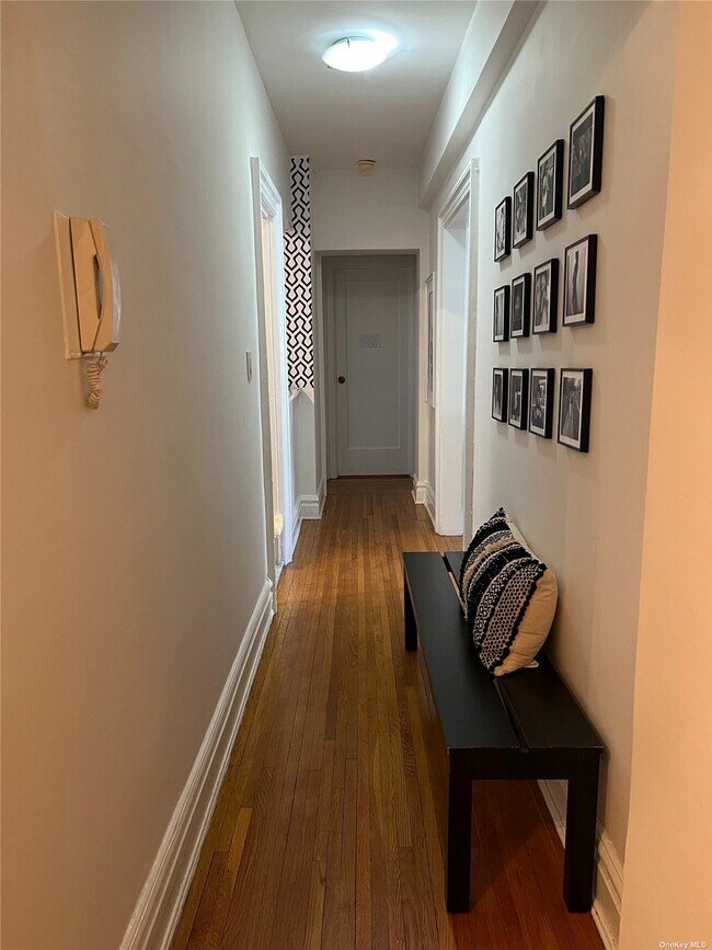 Building Photo - 77-16 Austin St