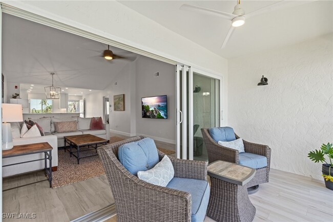 Building Photo - 10682 Gulf Shore Dr