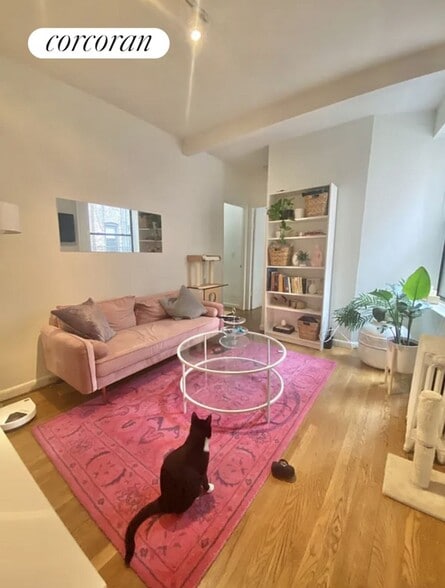 Primary Photo - 1229 1st Ave