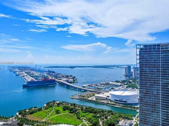 Building Photo - 1100 Biscayne Blvd