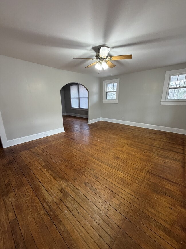 Building Photo - 708 Buick Ave