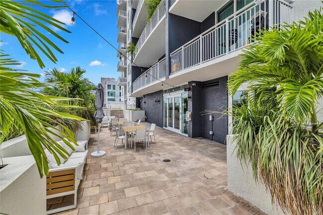 Building Photo - 2275 Biscayne Blvd Blvd