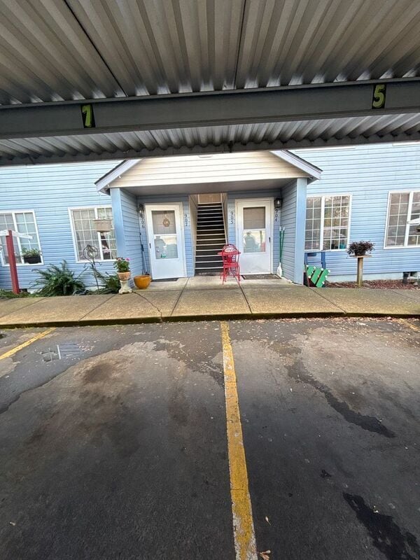 Building Photo - 907 Bryan Ct