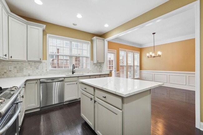 Building Photo - 4913 Greylock Walk SE