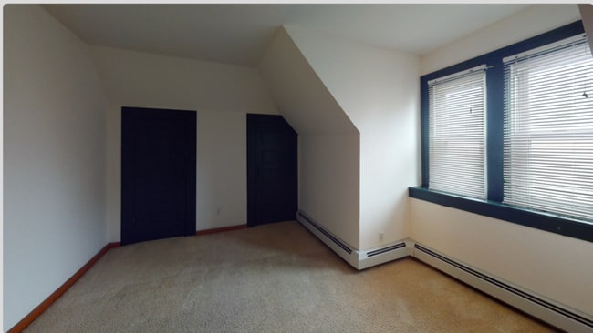 Building Photo - 10 Langdon St