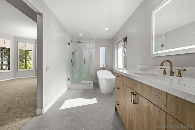 Building Photo - 4485 Sunset Bluffs Way