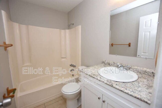 Building Photo - 1212 Waterview Blvd W