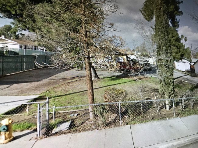 Building Photo - 919 Castro Ln