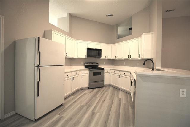 Building Photo - 2318 Springfield Ln