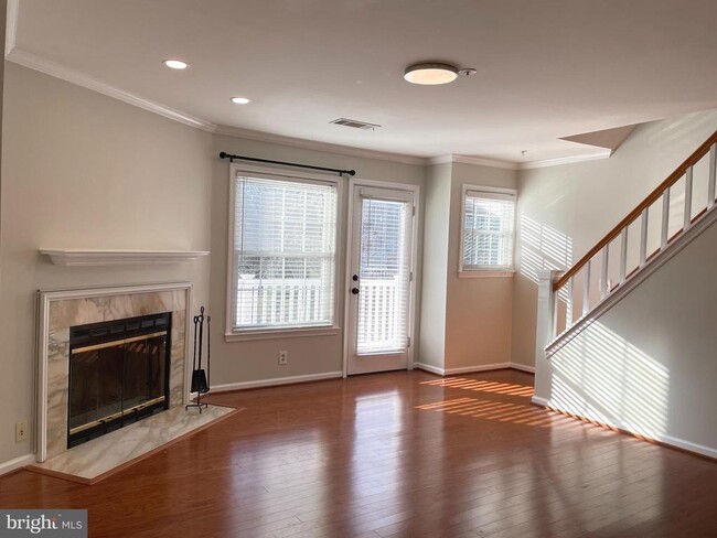 Building Photo - 5804 Inman Park Cir
