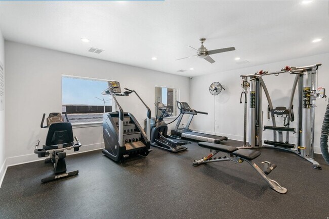 Building Photo - 415 N 360 W