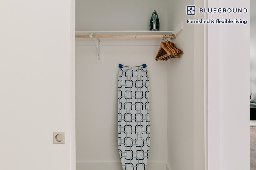 Building Photo - 1288 Howard St