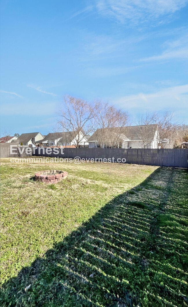 Building Photo - 183 Bunker Dr