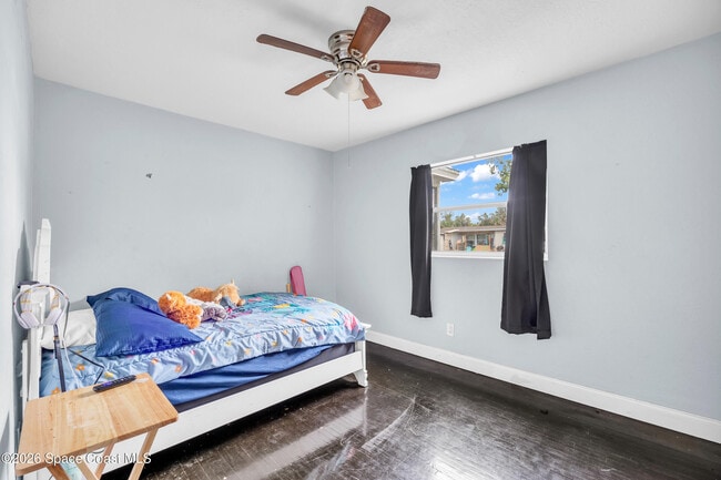 Building Photo - 1306 S Lakemont Dr