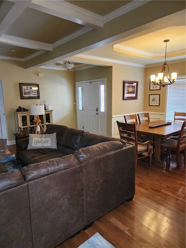 Building Photo - 1315 Stillwater Dr