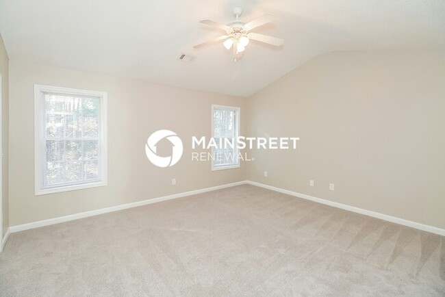 Building Photo - 8133 Green Garden Dr