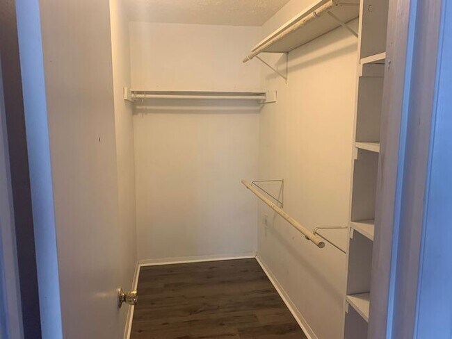 Building Photo - 1820-6 Tryon Drive