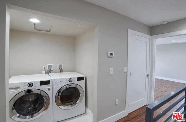 Building Photo - 2303 Hauser Blvd