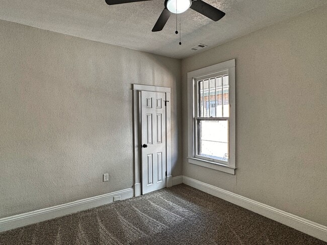 Building Photo - 3250 Meade St