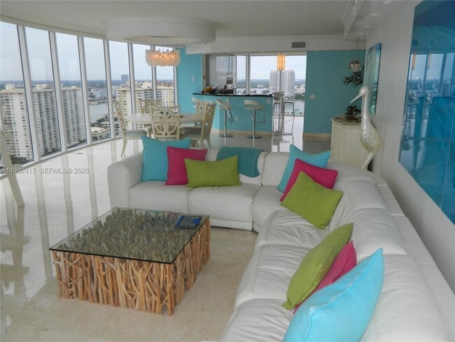 Building Photo - 17555 Collins Ave