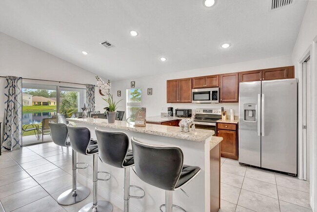 Building Photo - 9709 Starboard Dr