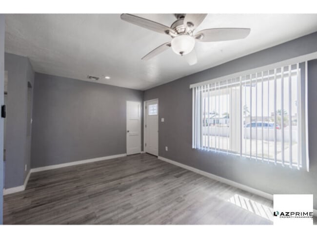 Building Photo - $750 OFF FIRST MONTH'S RENT MOVE IN SPECIA...