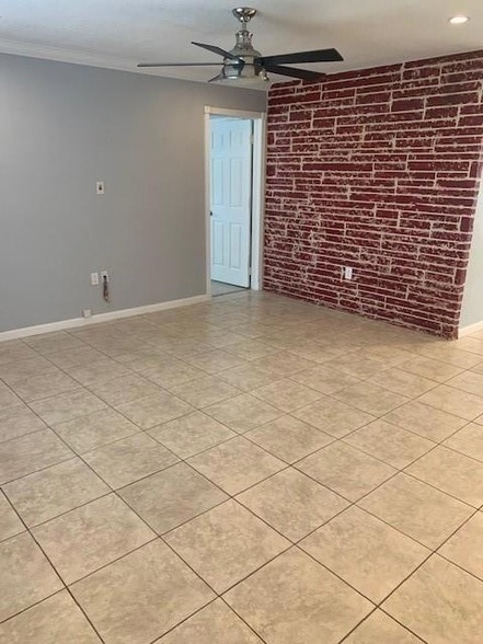 Building Photo - 7750 Sunset Strip