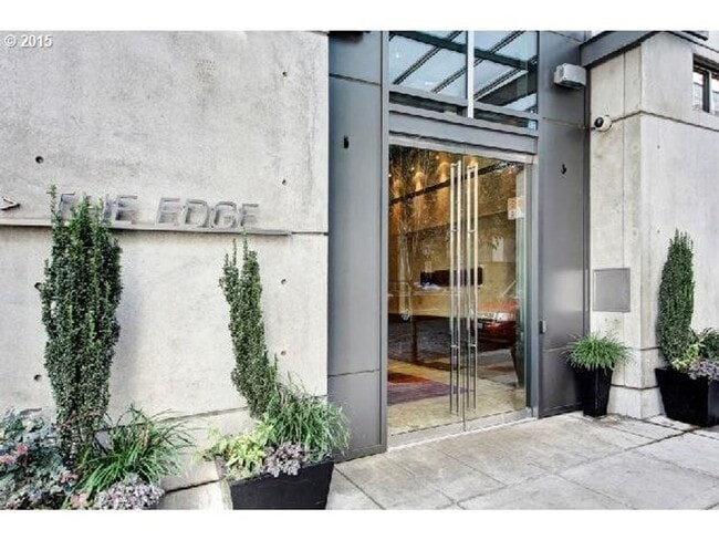 Building Photo - Elegant Pearl District Residence with Designer Kitchen, Floor-to-Ceiling Windows & Secured Parking