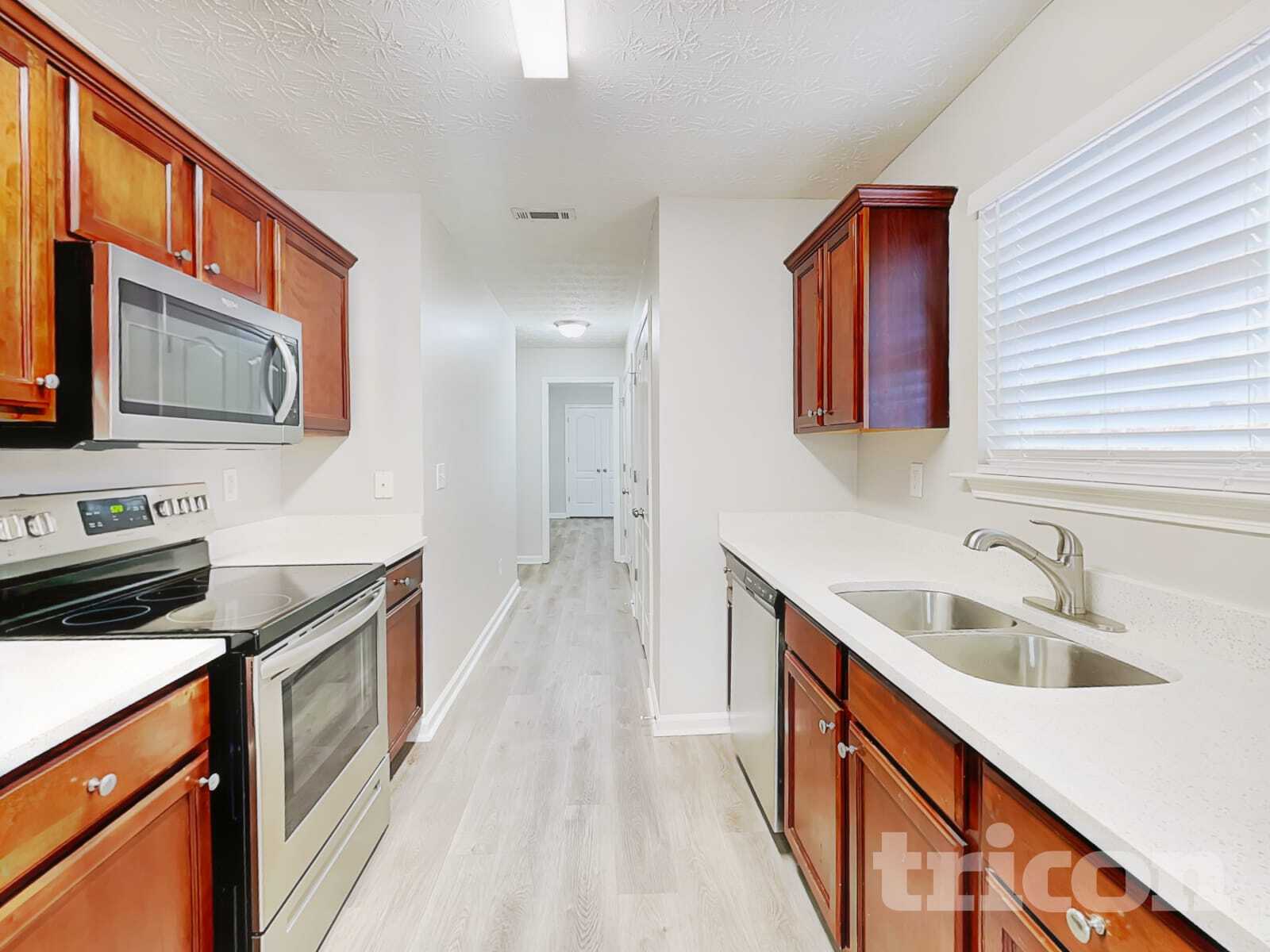 Building Photo - 60 Camden Pl