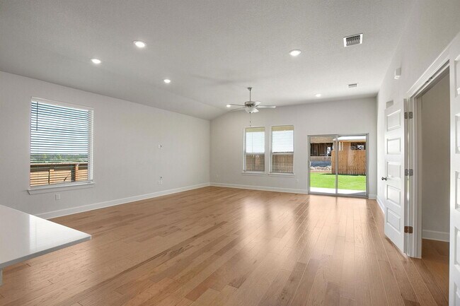 Building Photo - 8417 Yokohama Terrace