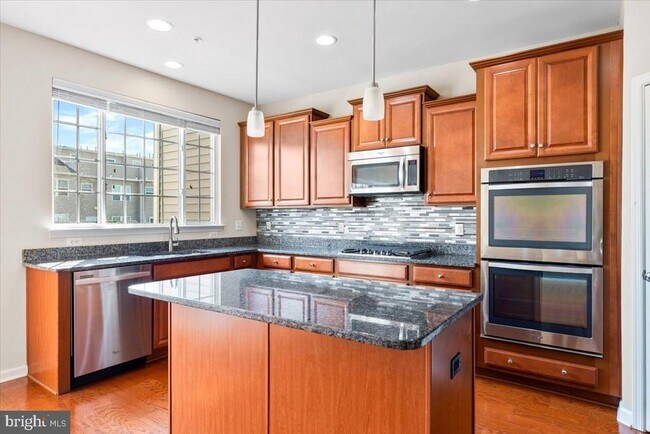Building Photo - 6395 Walcott Ln
