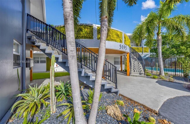 Building Photo - 5195 NE 18th Ave