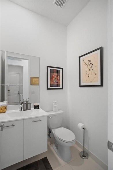 Building Photo - 4407 SW 175th Ave