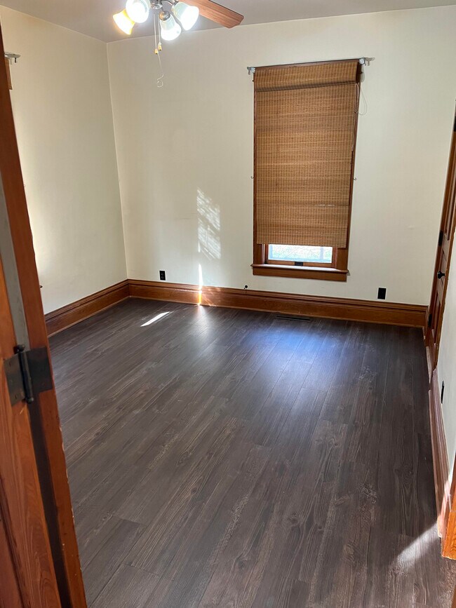 Building Photo - 311 W Jefferson St