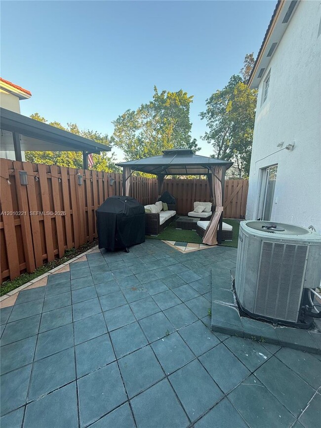 Building Photo - 14353 SW 134th Ct