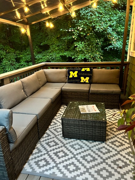 Building Photo - 64 Capps Cove