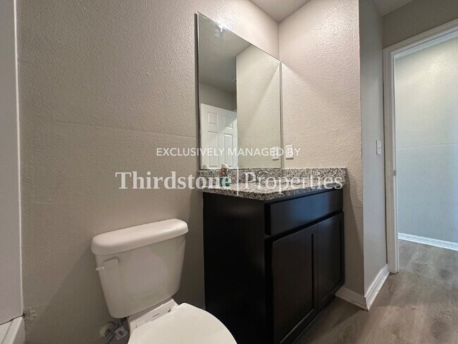 Building Photo - 1373 Tan Tara Trl