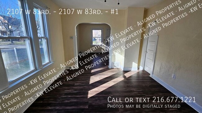 Building Photo - Spacious 2-bedroom, 1-bath apartment!