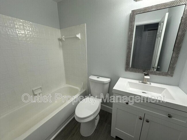 Building Photo - 6291 Arlington Ct