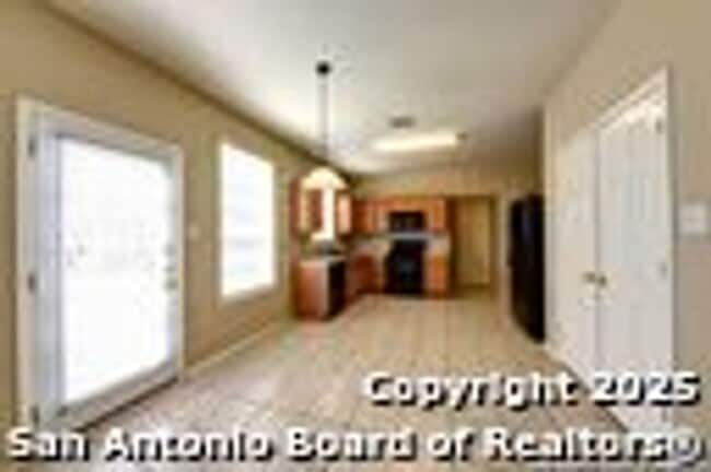 Building Photo - 4914 Roan Brook