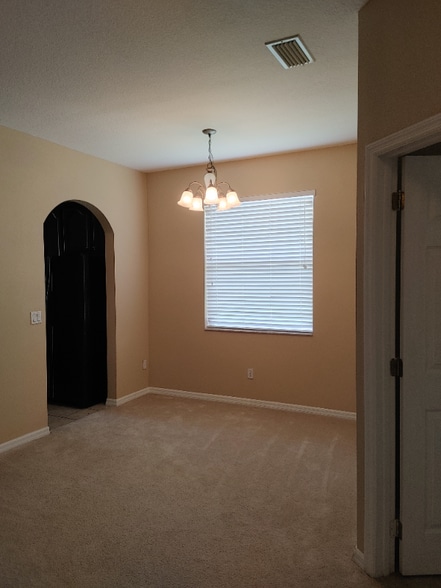 Building Photo - 9441 Myrtle Creek Ln