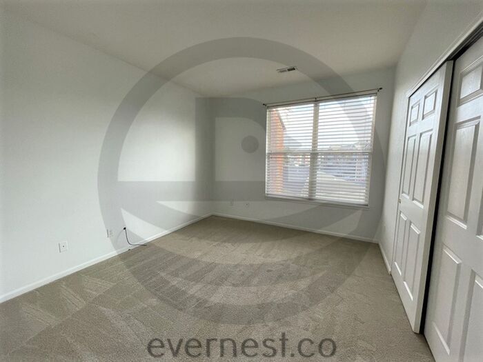 Building Photo - 14251 E 1st Dr