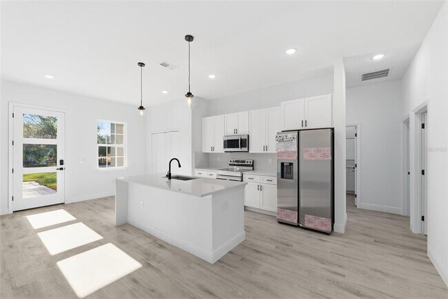 Building Photo - 3699 SW 169th Ct