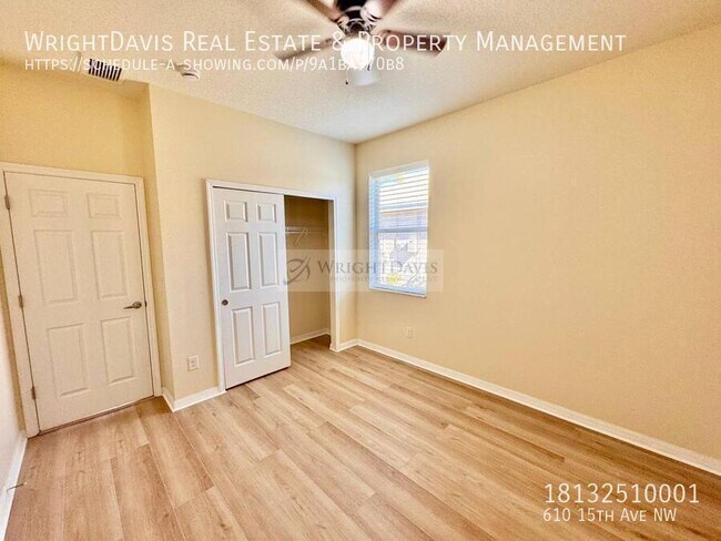 Building Photo - 610 15th Ave NW